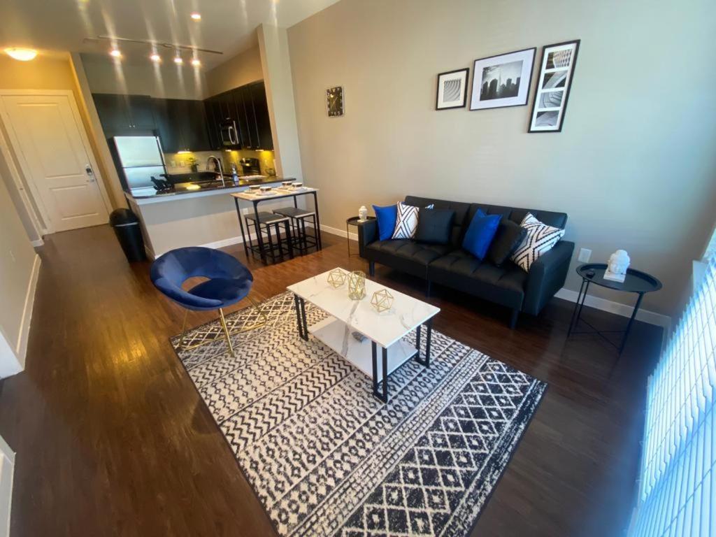 Luxury 1Br Condo Wbalcony - Galleriariver Oak Houston Exterior photo